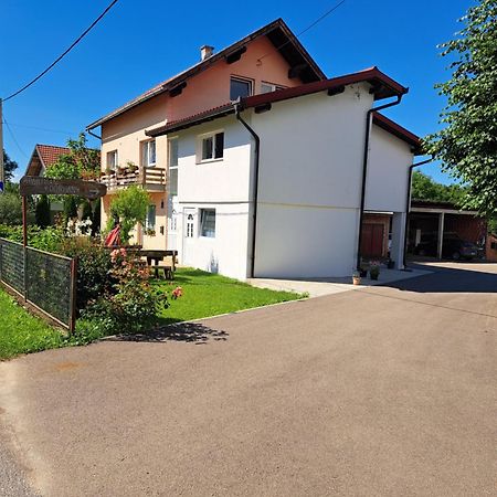 Apartman Dorijan Rakovica Extérieur photo
